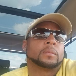 Meet your Posher, Lloyd